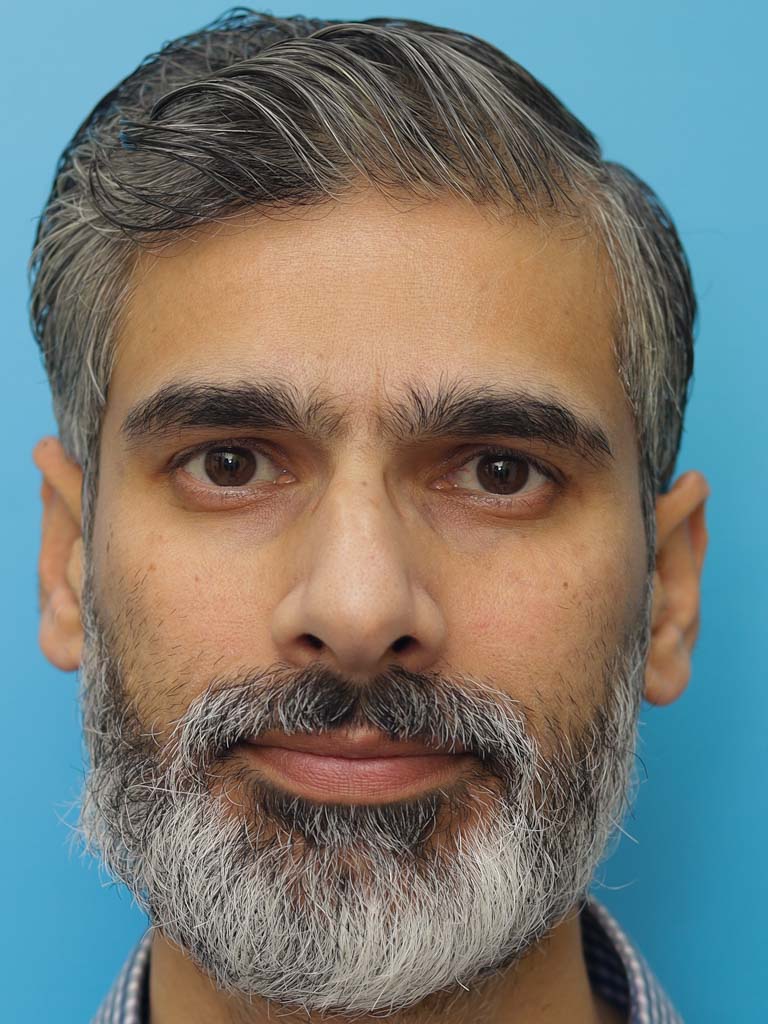 DR. Nesr Farooq