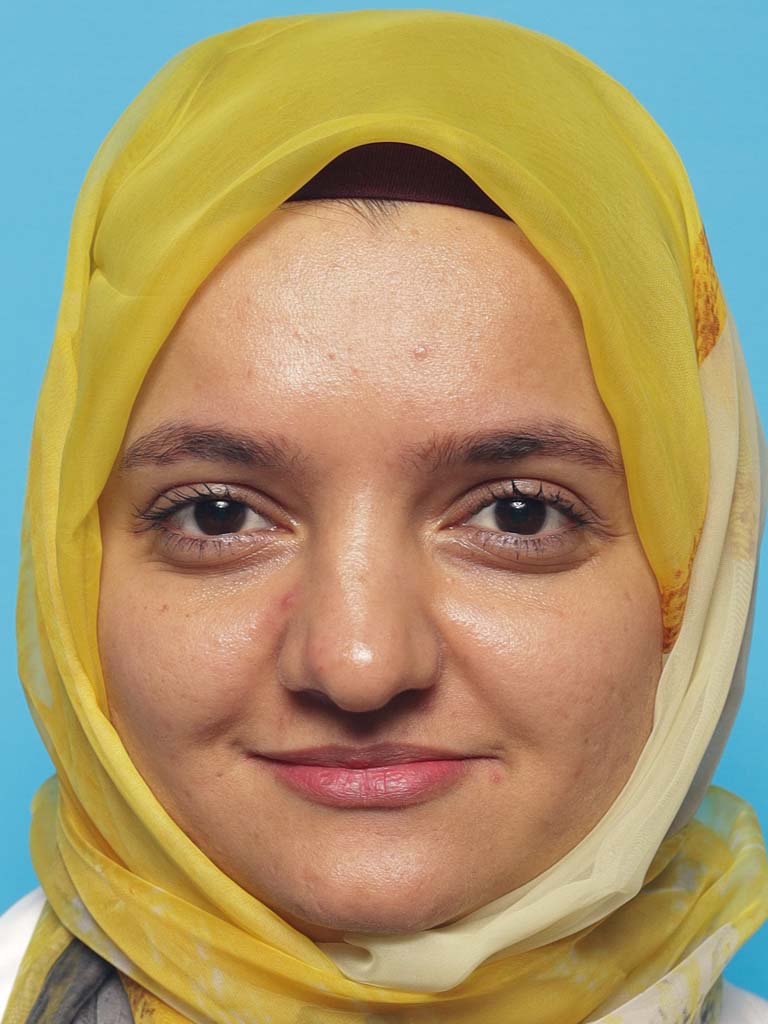 Dr. Iffat Aqeel